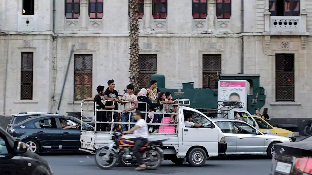 سوریه یارانه بنزین را لغو و حقوق کارمندان را دوبرابر کرد