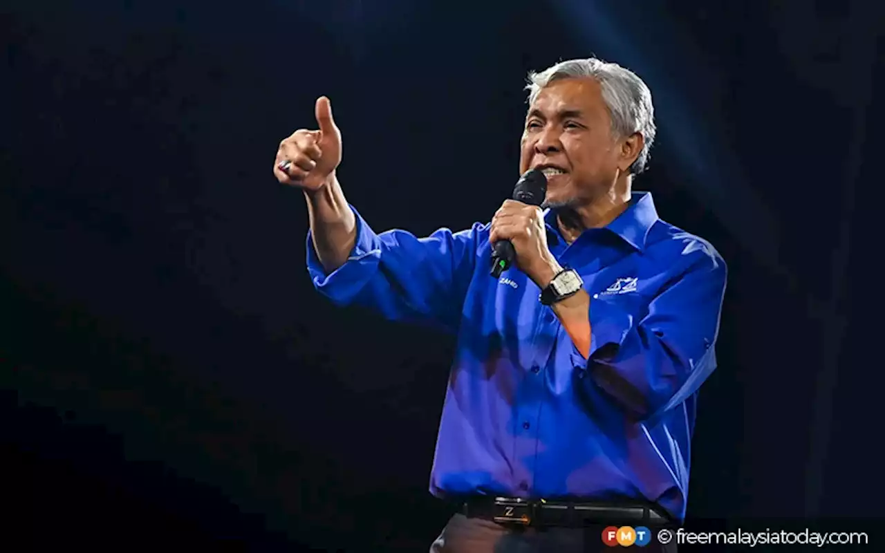 Zahid letak jawatan tak cukup untuk selamatkan Umno, kata pakar