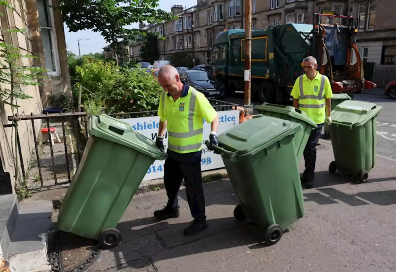 Glasgow cleansing workers vote for industrial action in dispute with council