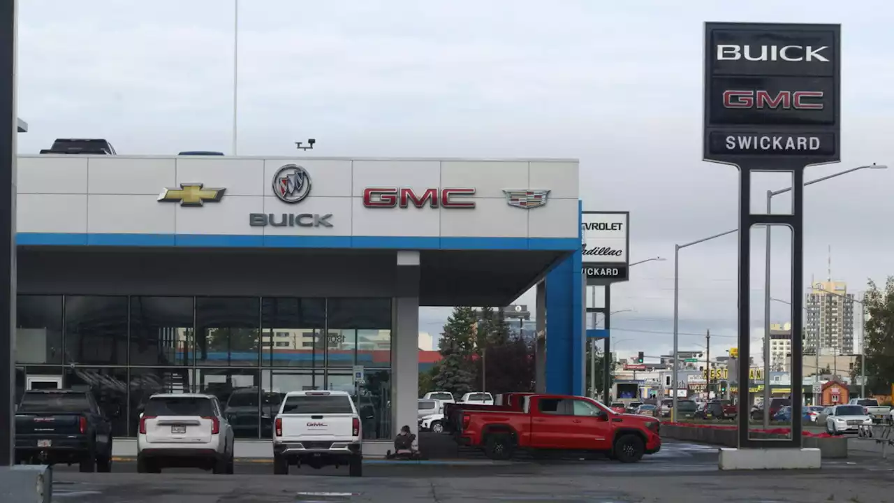 Alaska’s Swickard car dealerships tricked buyers in ‘bait-and-switch’ scheme, state lawsuit says