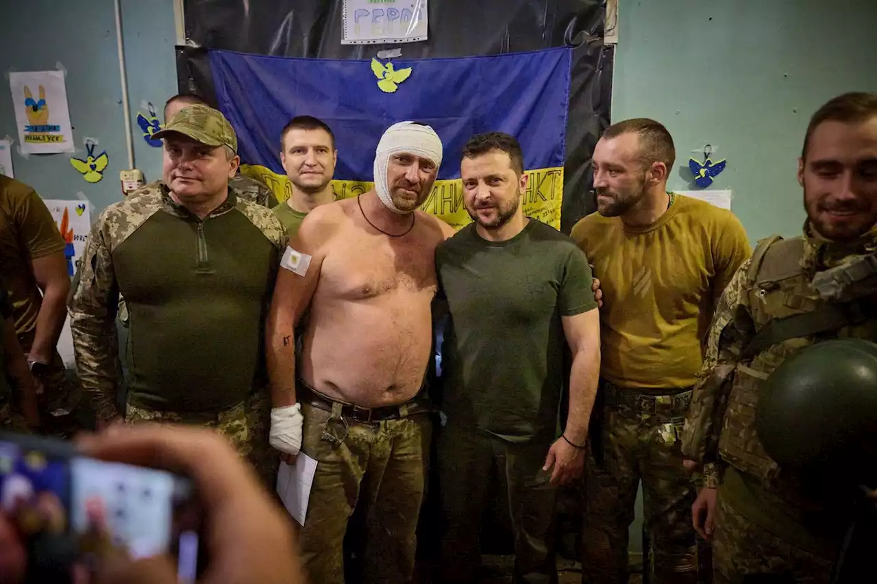 Guerre en Ukraine, jour 538 : frappes dans l’Ouest, Volodymyr Zelensky sur le front sud