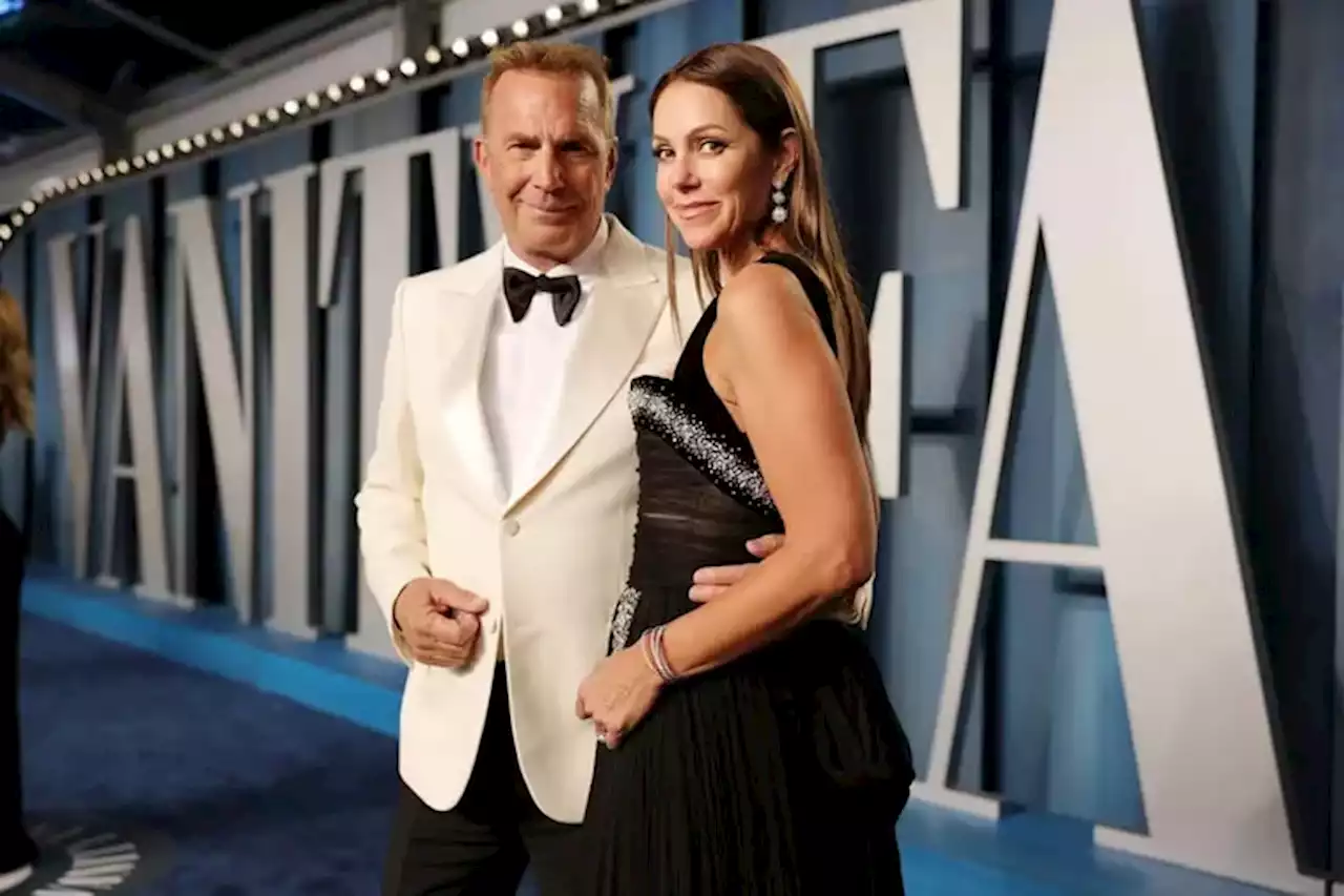 Kevin Costner acusa a Christine Baumgartner de “jugar sucio” mientras se intensifica la batalla por el divorcio