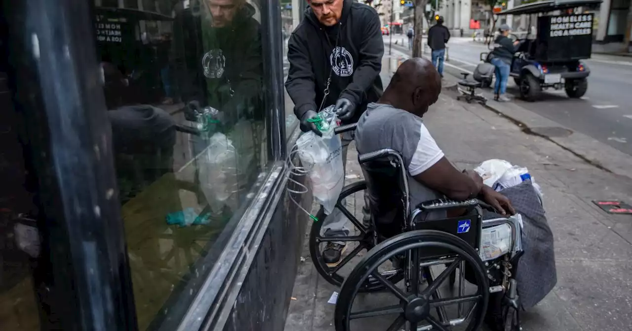 How mobile teams on Skid Row use oxygen to prevent overdoses and save lives