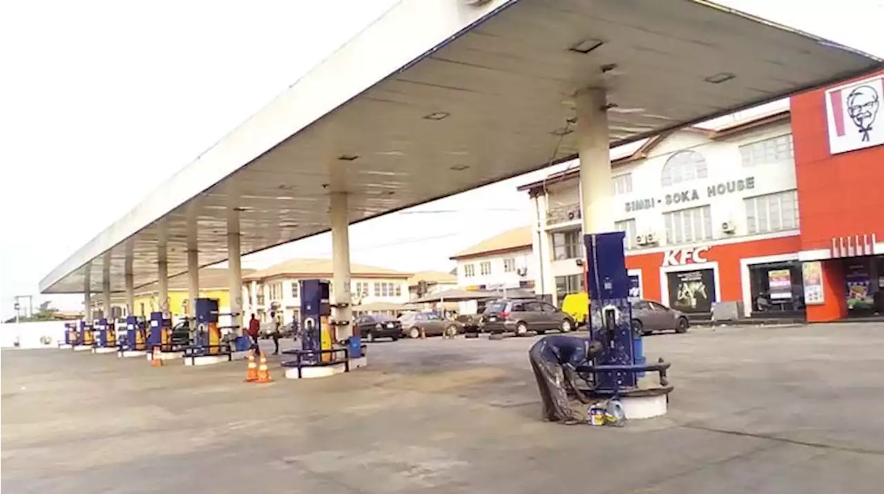 Petrol: Lagos Fuel Stations Shut Down Over Speculation Of Pump Price Hike