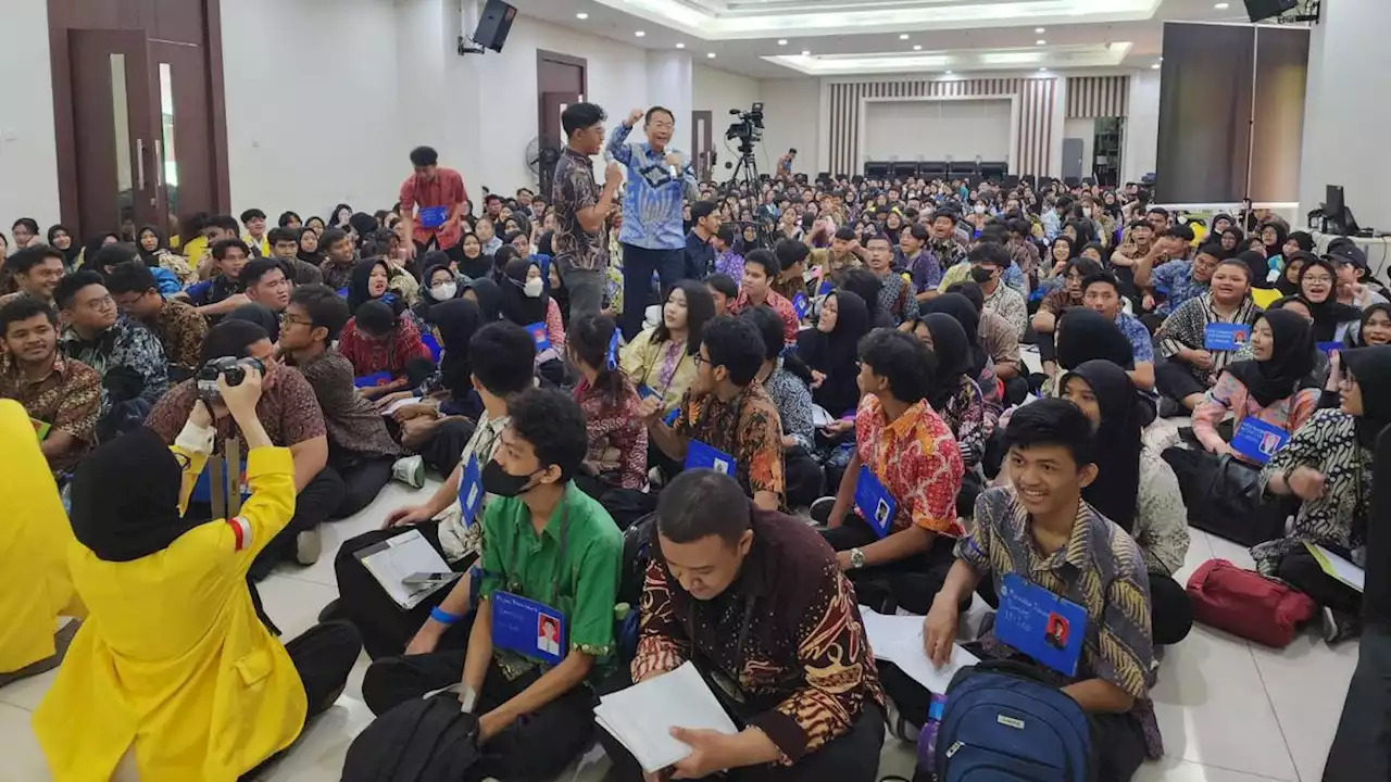 Pengusaha Sawit Asal Lampung Bagi Tips Hasilkan CPO Ramah Lingkungan di Hadapan Ribuan Mahasiswa UI