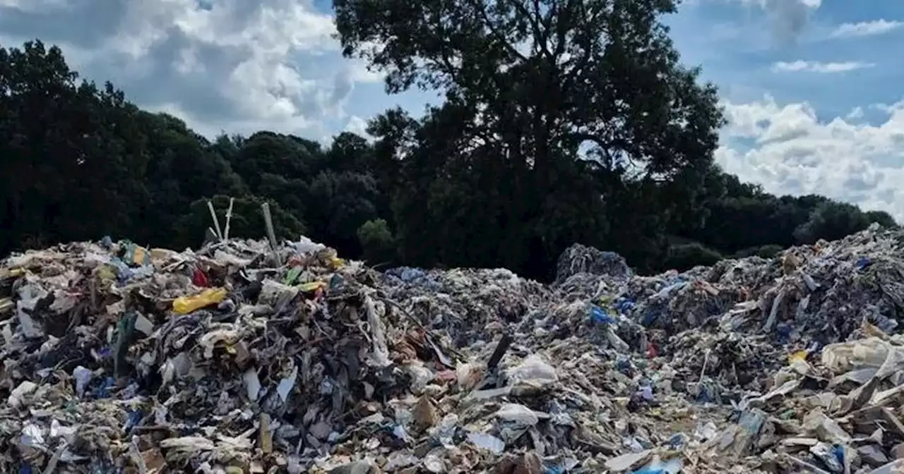 Flytippers dump 200 tonnes of waste in fields