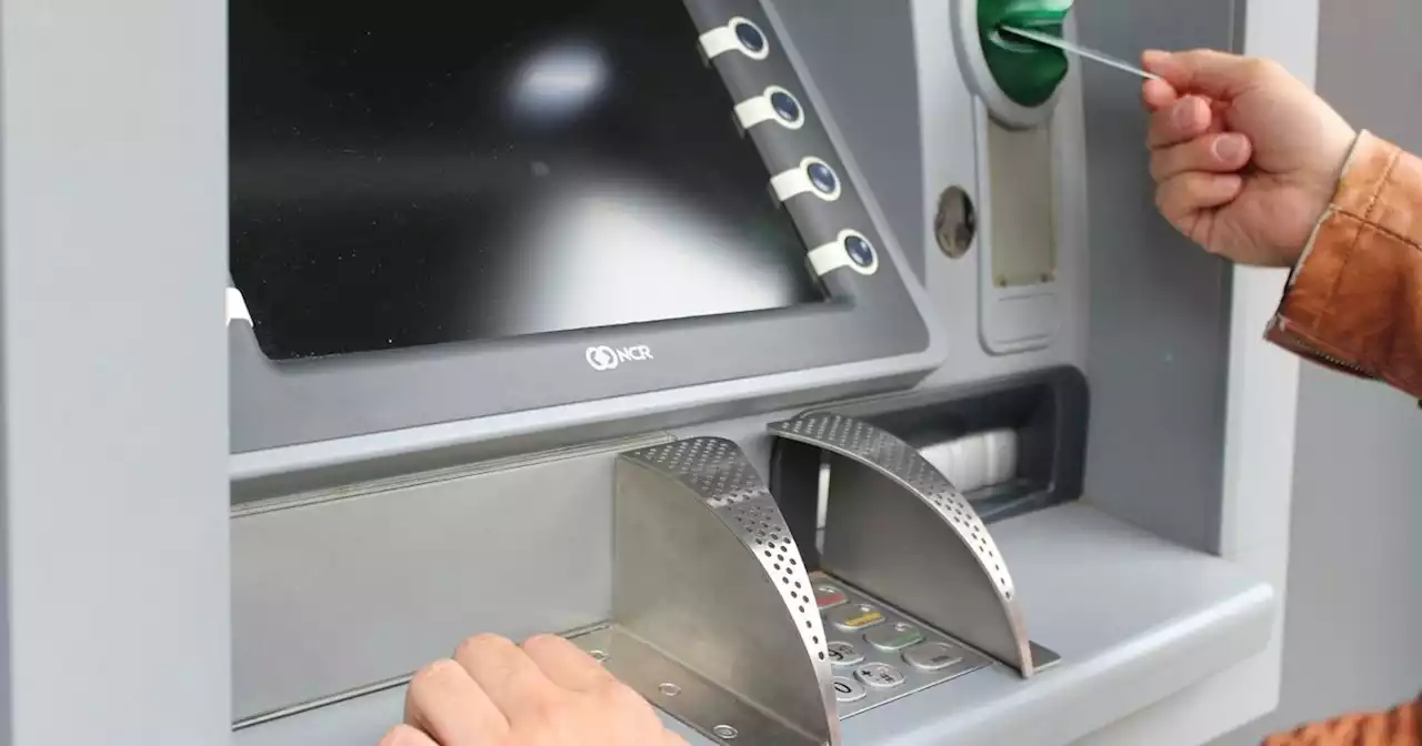 Warning issued after woman tricked into giving away £500 when using cash machine