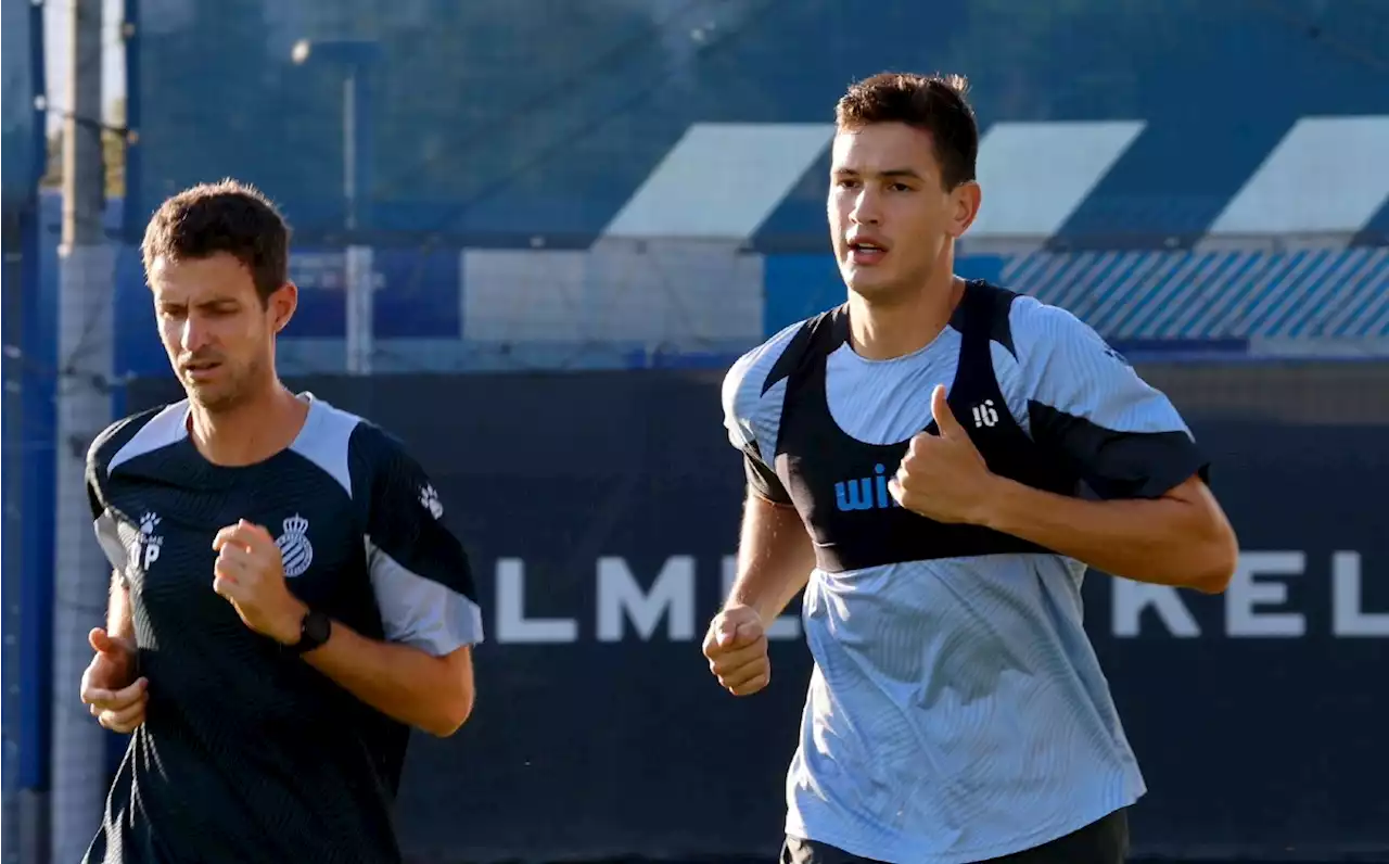 César Montes se niega a entrenar con el Espanyol para forzar su salida