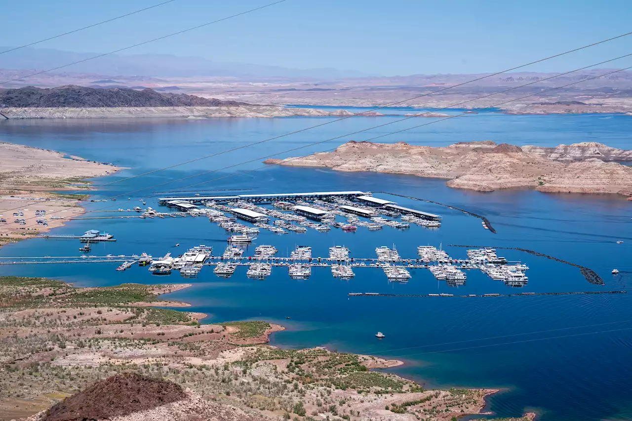 Charts show Lake Mead, Powell water levels change amid low storage warning