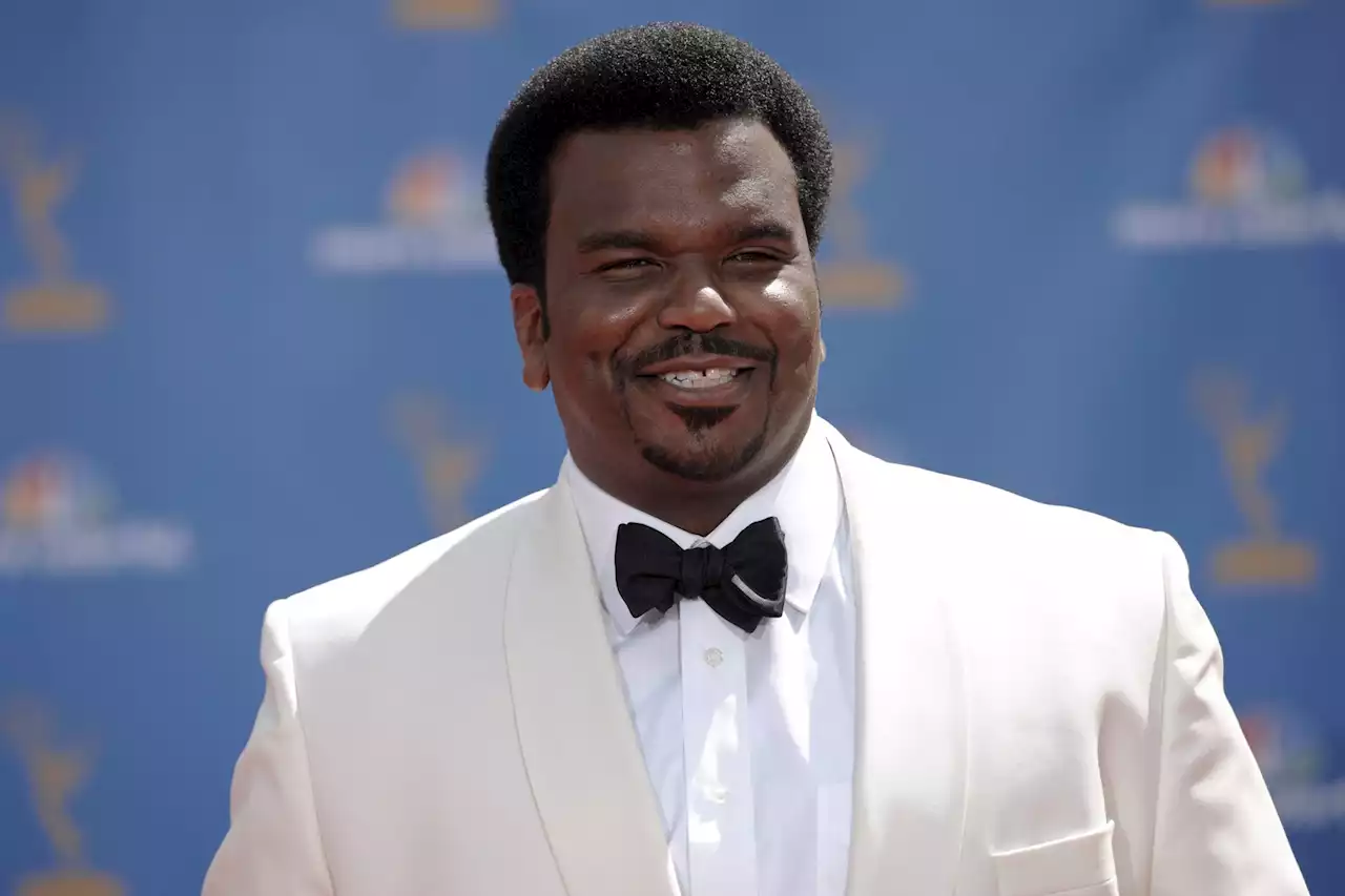 Craig Robinson continues underdog storyline on Peacock's 'Killing It' with new season