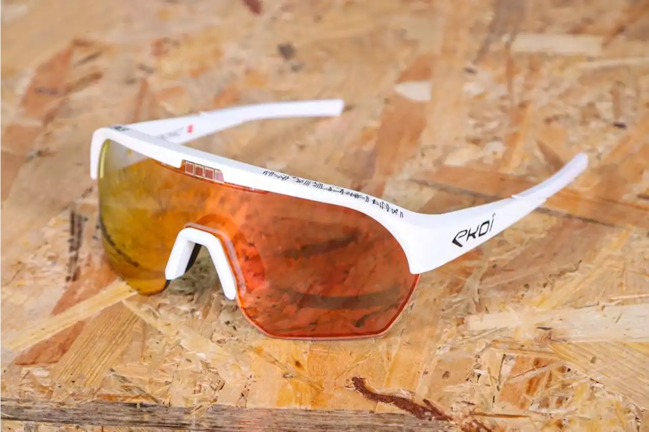 Ekoi E-Lens Evo electronic glasses