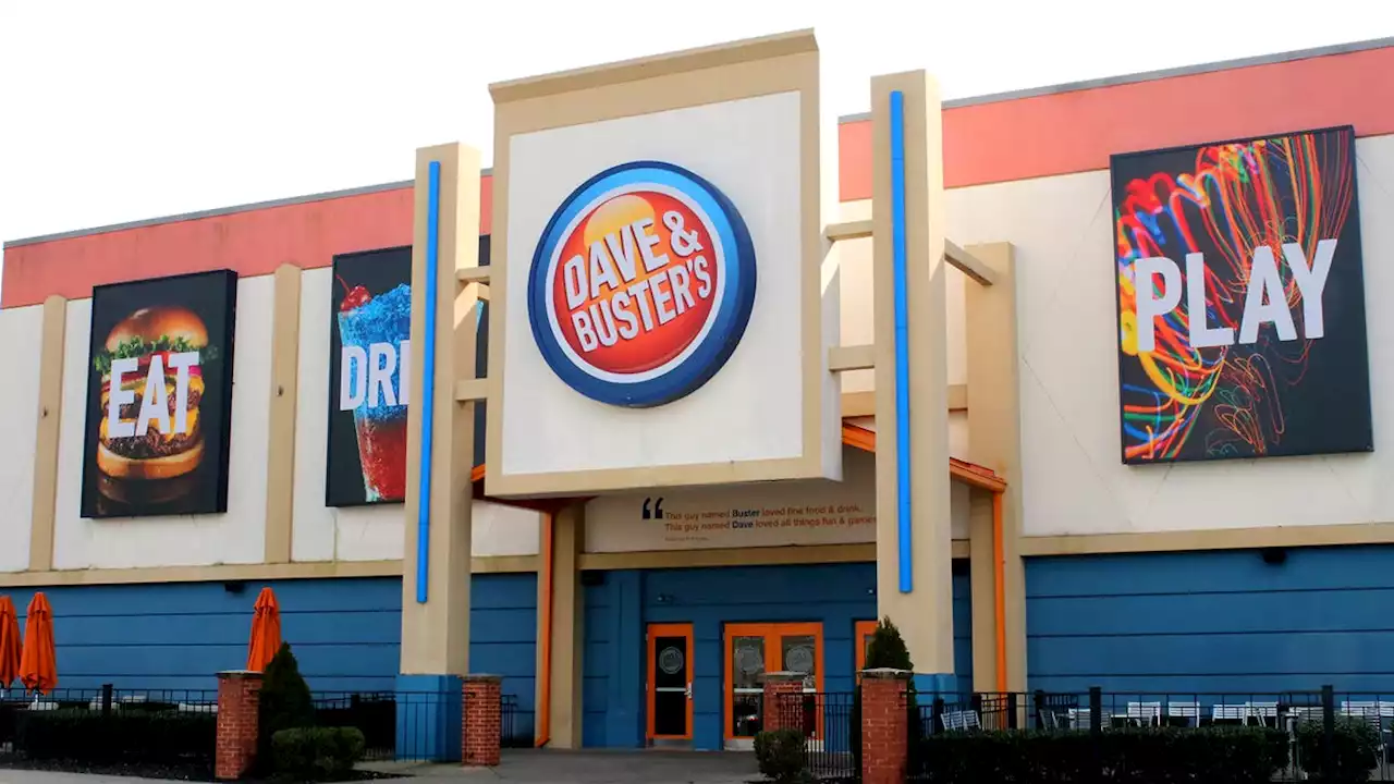 Dave & Busters Announces Half-Off Tuesday Nights For Divorced Men Choosing Between Killing Themselves And Skee-Ball