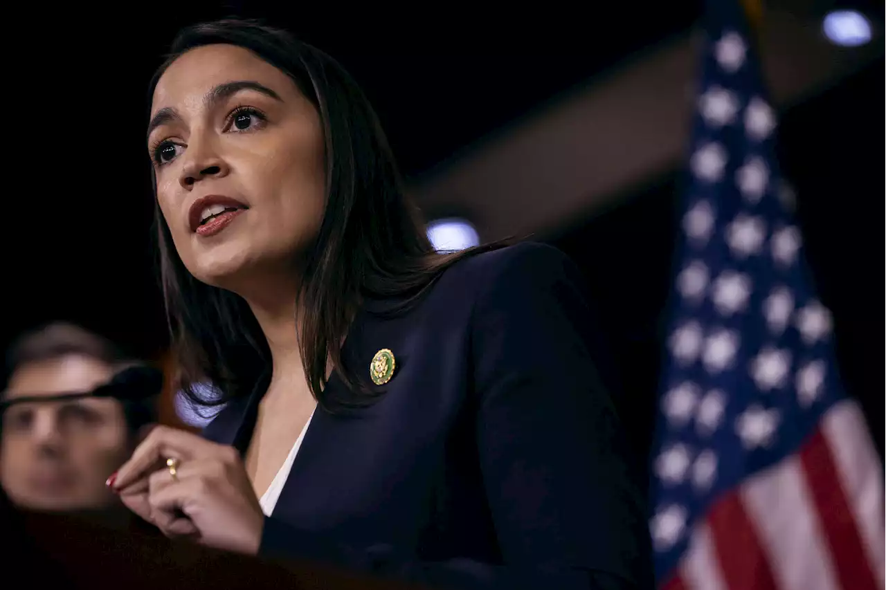 AOC Calls on DOJ to Investigate Thomas for “Blatant Disregard” for the Law