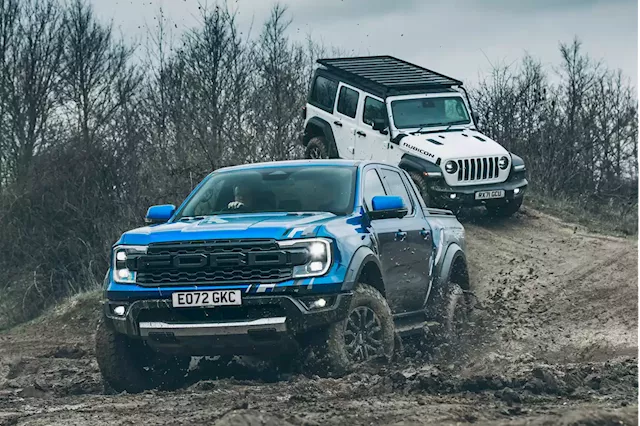 Ford Ranger Raptor vs Jeep Wrangler Rubicon video review