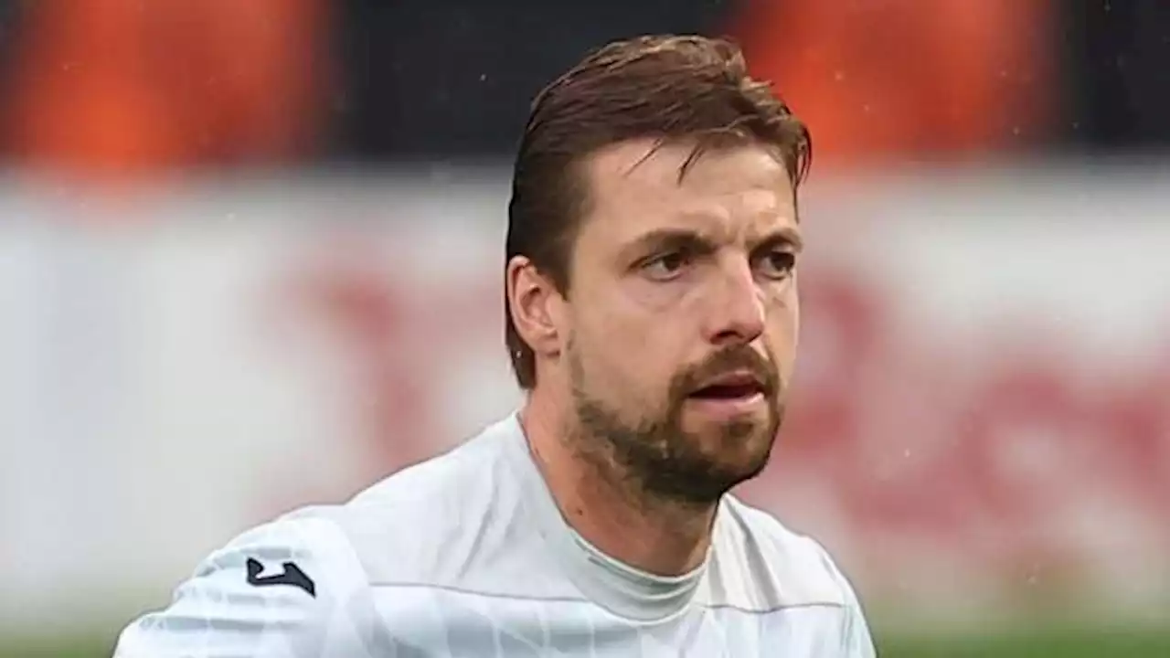 Luton sign Krul from Norwich as Long joins Canaries