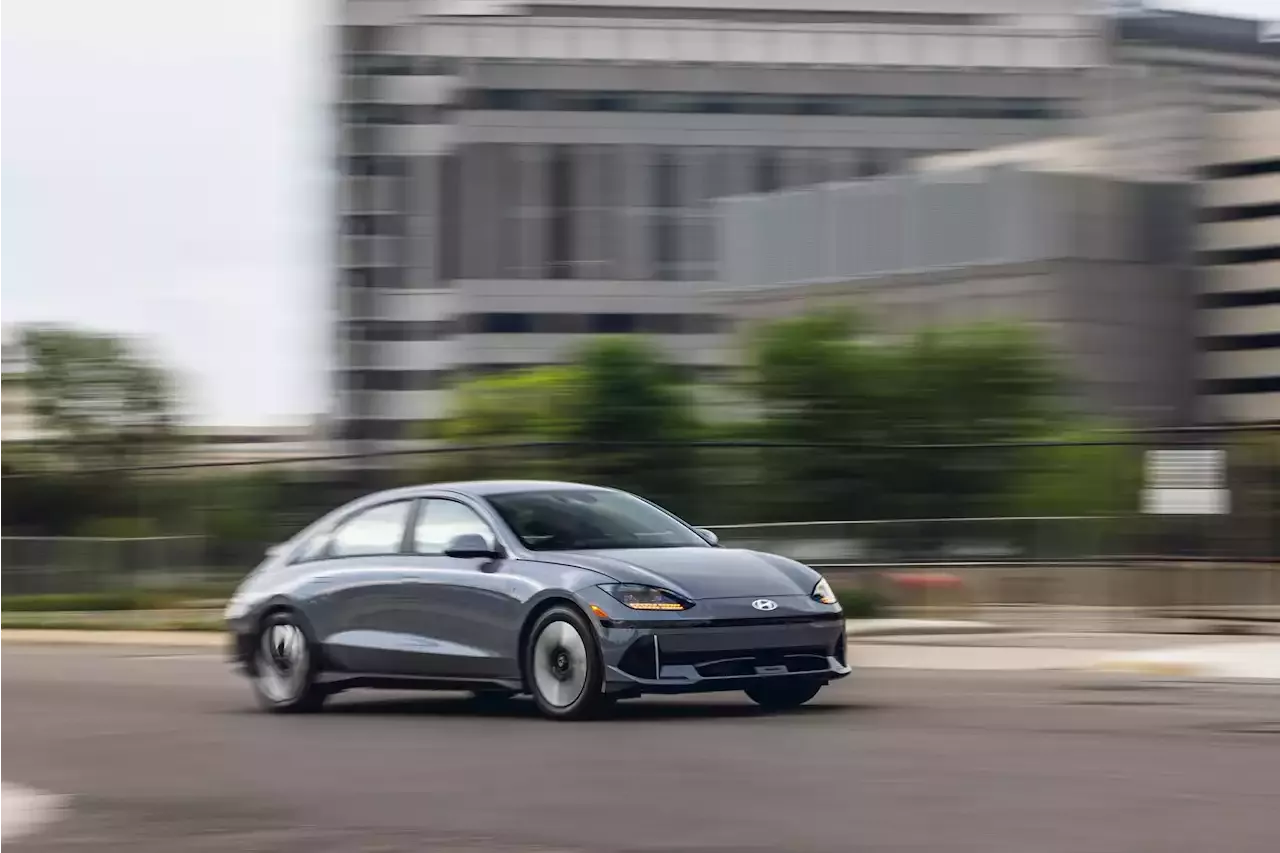 Best Electric Cars for 2023 and 2024