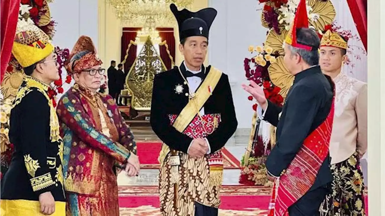 Jokowi Kenakan Ageman Songkok Singkepan Ageng di Upacara HUT RI Ke-78