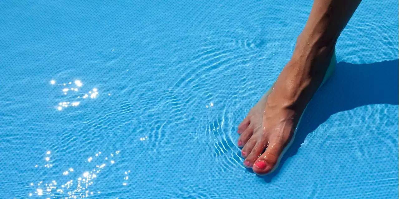 27 idee a cui ispirarsi per una pedicure colorata questa estate