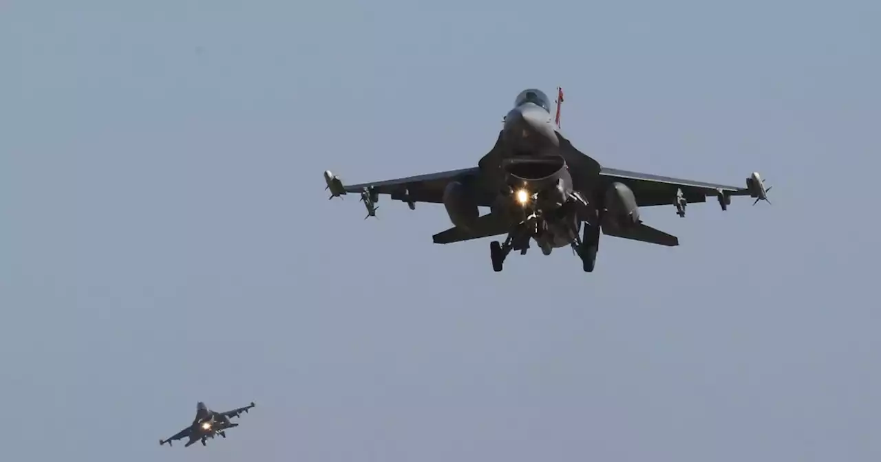 Ukraine acknowledges air force won’t be able to use F-16s this year