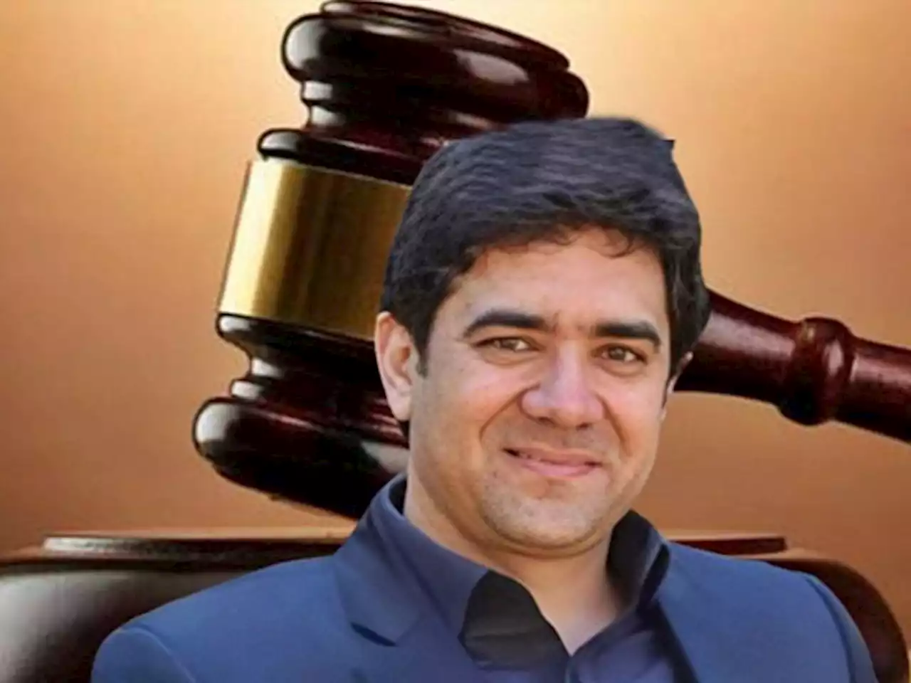 جج ہمایوں دلاور کو لندن میں ہراساں کرنے پر پی ٹی آئی کارکنان کے خلاف دہشت گردی کا مقدمہ درج