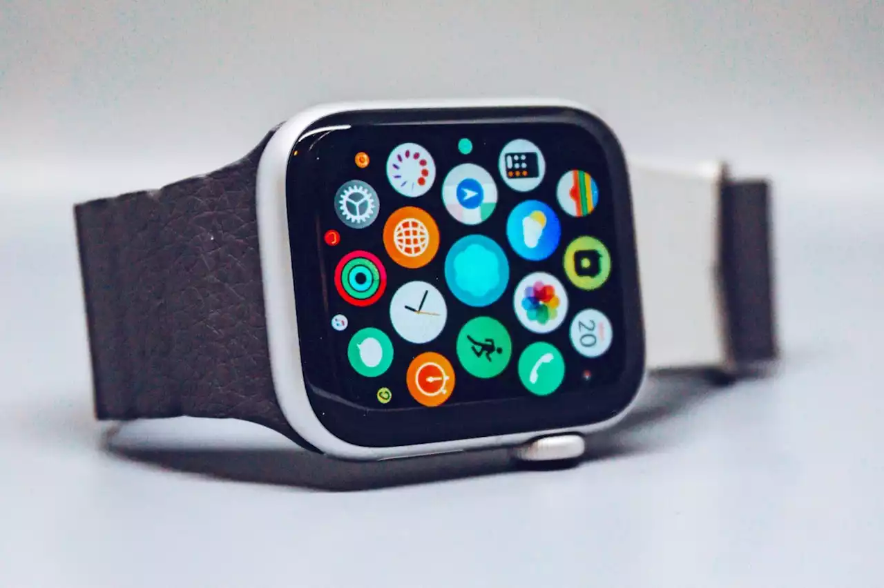 Quelles Apple Watch peuvent installer watchOS 9 ?