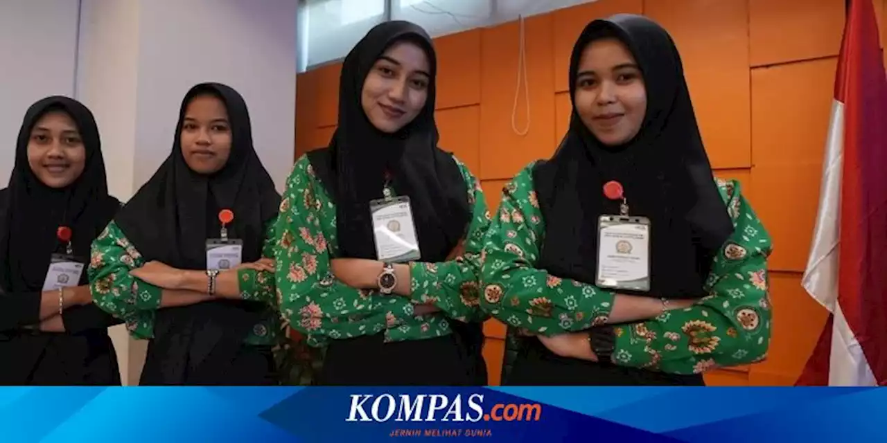 Empat Siswi SMKN 4 Jambi Buatkan Baju untuk Presiden Jokowi