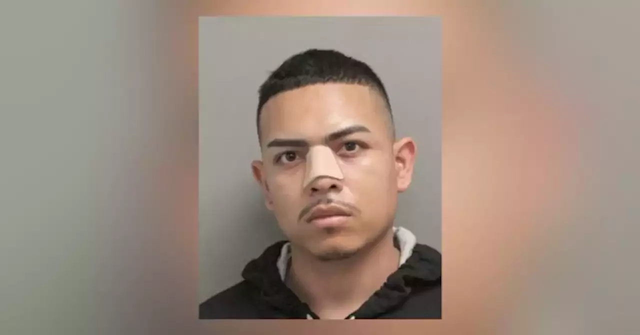 Harris County Jailer Attacked By Inmate Arrested For Allegedly Threatening Woman With Gun