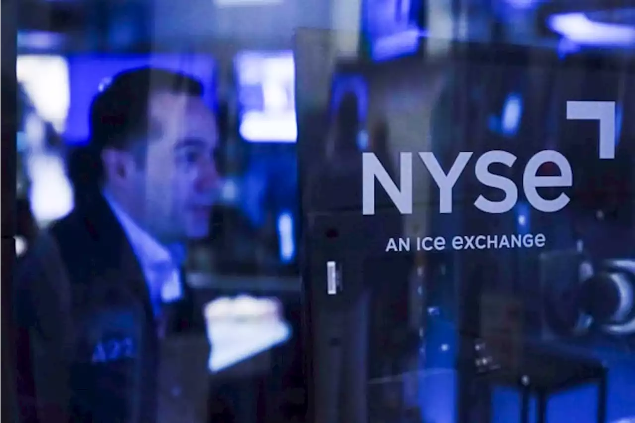 Stock market today: Wall Street rises in early trading, though bond yields remain high