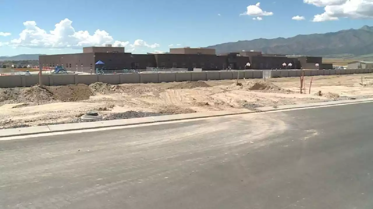 New elementary in Eagle Mountain built just in time for school year