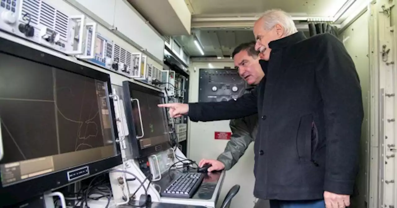 Taiana inauguró un nuevo radar para control aéreo