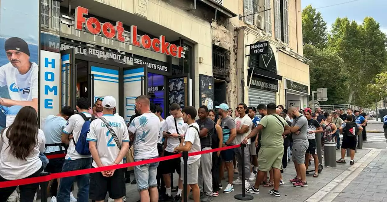 VIDEO. À Marseille, sortie 'en grande pompe' pour la TN Nike aux couleurs de la ville