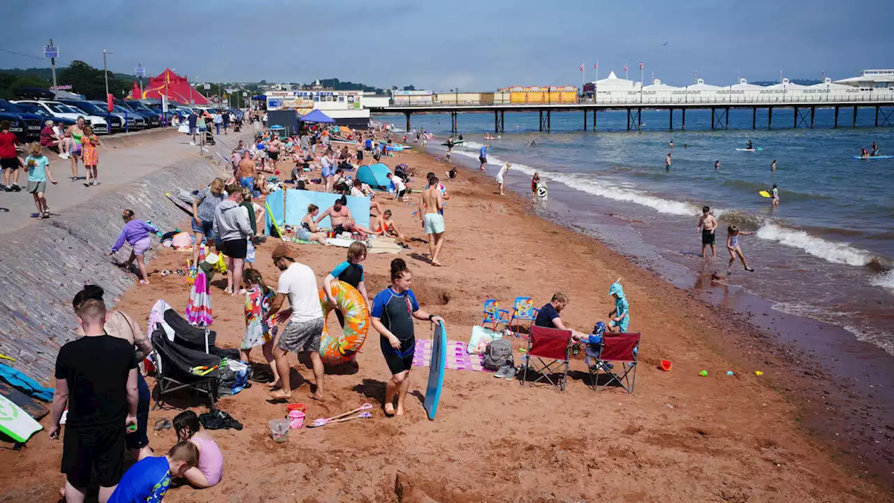 Met Office issues heat health alert ahead of 28C temperatures