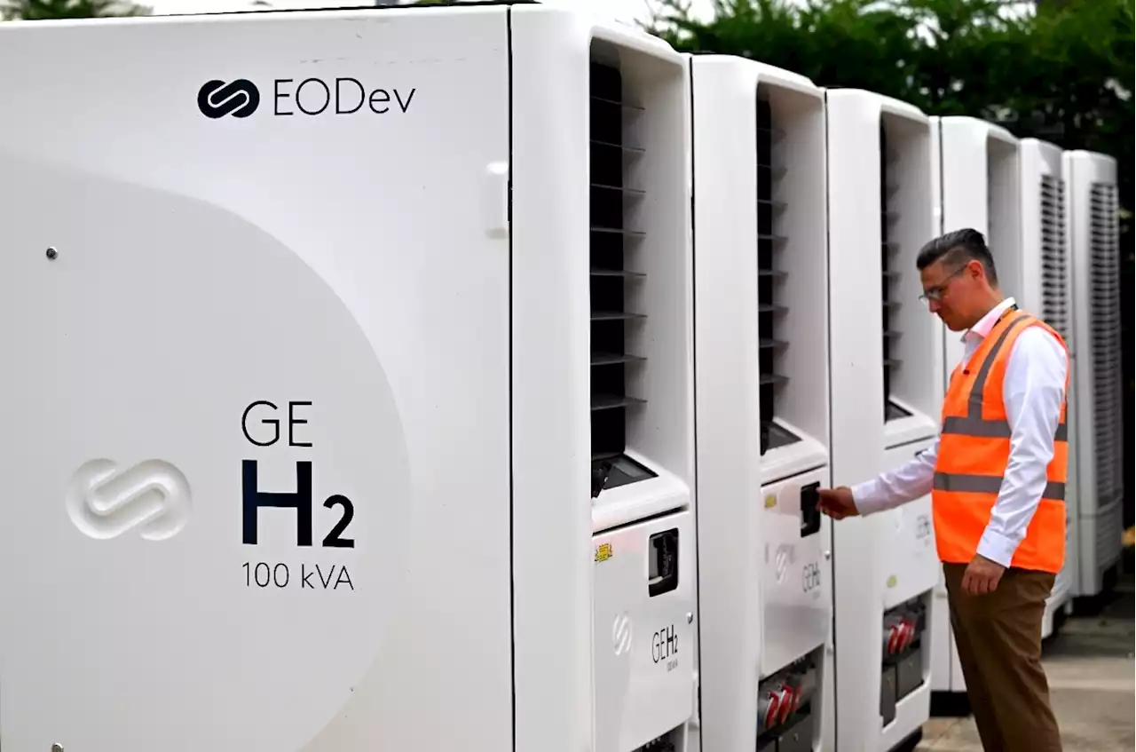 En France, dans les festivals d'été, les groupes électrogènes testent l'hydrogène