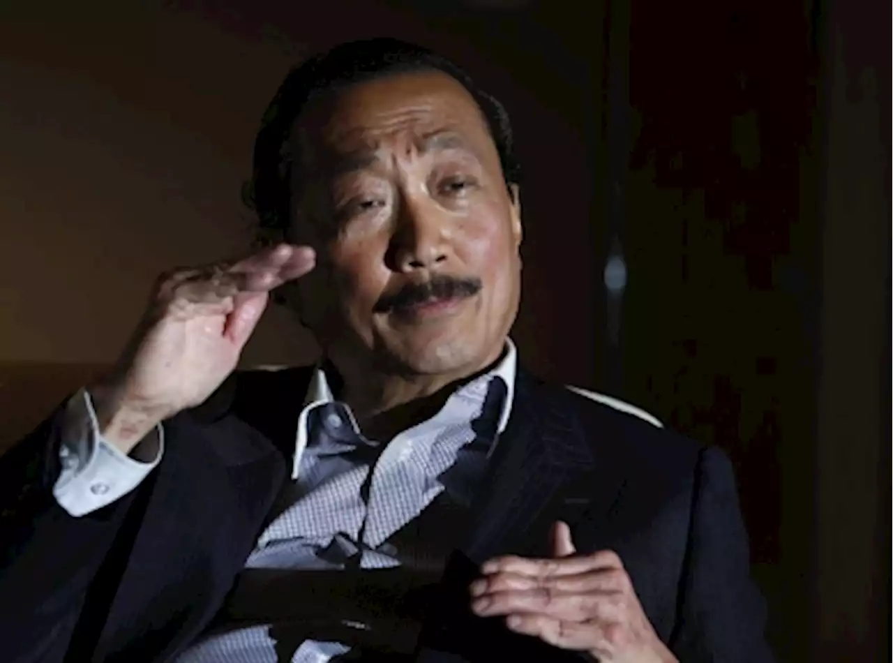 Berjaya’s Vincent Tan gets court order to stop Sanusi from making defamatory remarks for now