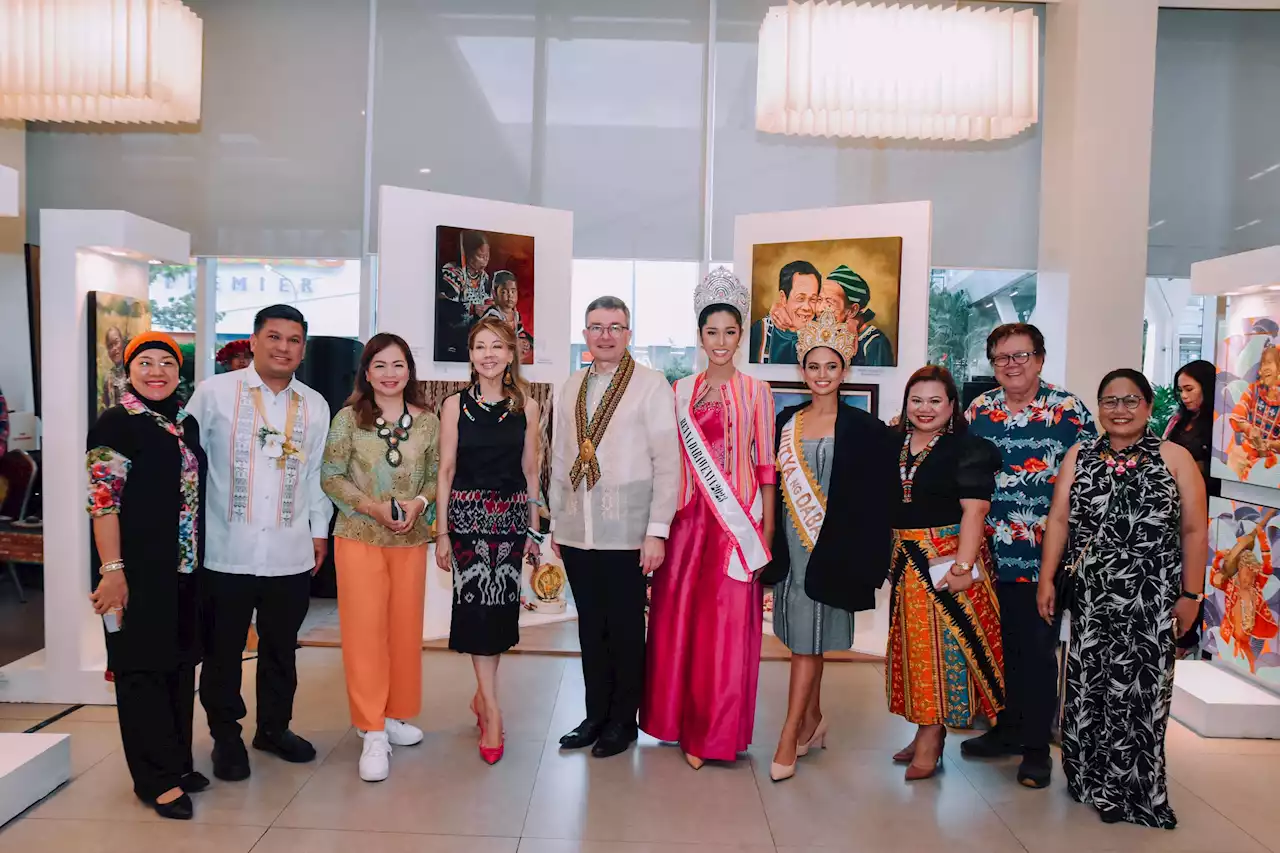 Park Inn by Radisson Davao celebrates Kadayawan Festival with art exhibit for a cause