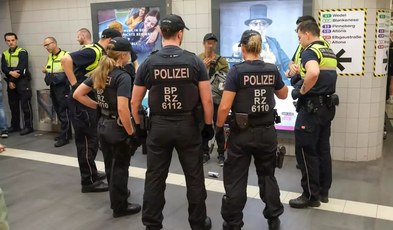 Großkontrolle am Hauptbahnhof: „Niemand braucht Angst haben, hier durchzugehen“