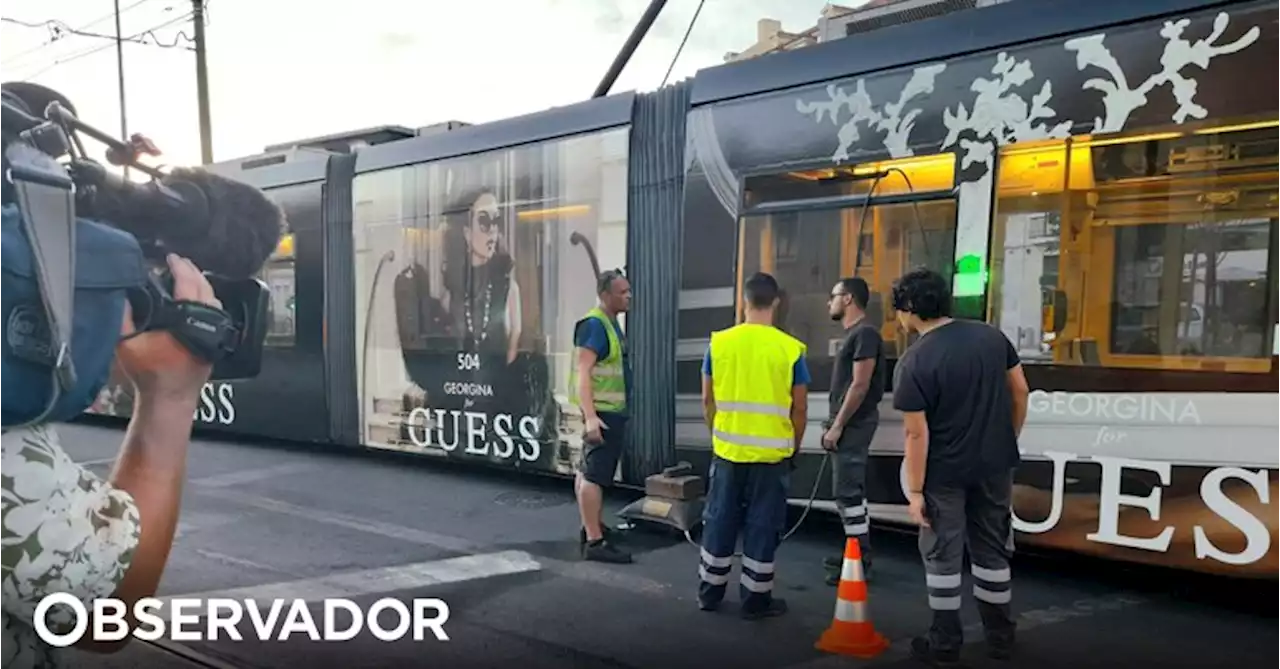 Lisboa: colisão entre dois elétricos no Cais do Sodré fez 13 feridos ligeiros