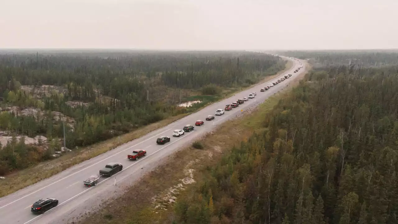 Canada: évacuation de Yellowknife, la plus grande ville du nord du pays face aux feux de forêts