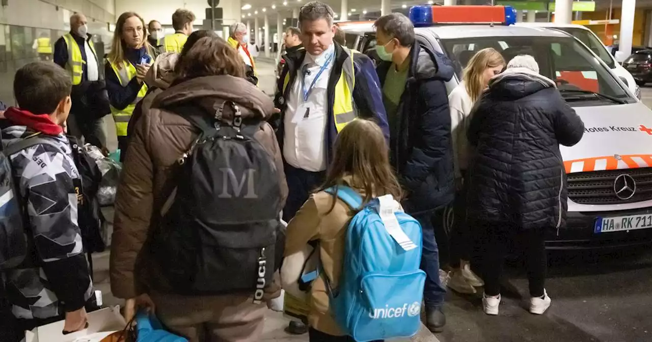 Überlastete Landeseinrichtungen: „NRW fährt Flüchtlingspolitik an die Wand“