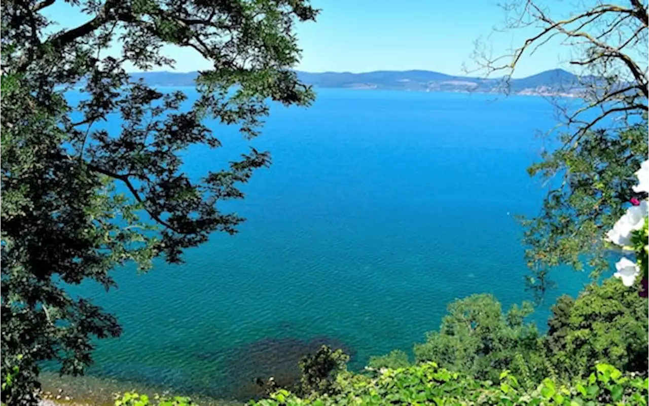 Bagno al lago, gli esperti: cosa fare per non correre rischi