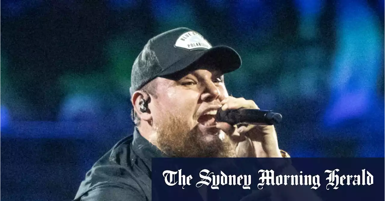 The Grammy-nominated country star making audiences feel at home