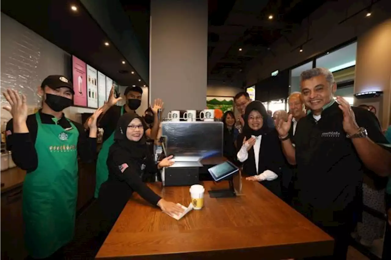 Coffee chain's new signing store in Kuching to provide jobs for deaf community