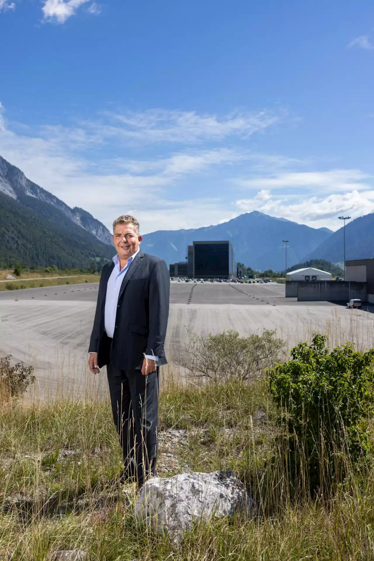 Geplante Gigafabrik in Graubünden – Was ist von der neuen Superbatterie made in Switzerland zu halten?