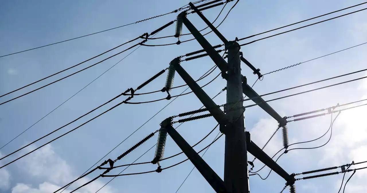 State grid operator asks Texans to reduce energy use Thursday afternoon as demand spikes