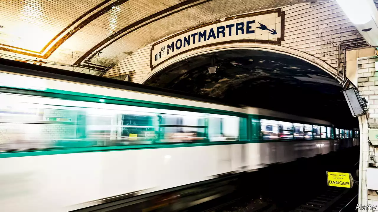 A new book pays affectionate tribute to the Paris Metro