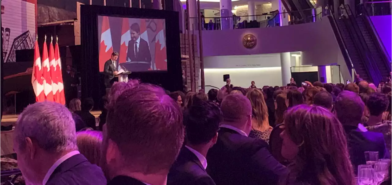 Poilievre a ‘Nerd Prom’ no-show, Trudeau's jokes more funny in 'original German'