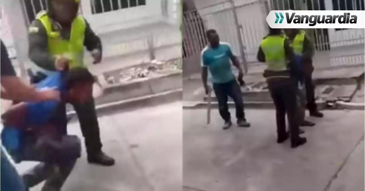 Video: Ladrón rompe en llanto en medio de fuerte golpiza que le propinó la comunidad