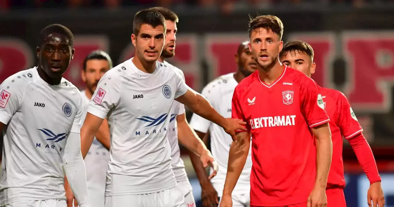 Twente trapt zonder Steijn en Vlap af in Letland, met 2-0 voorsprong op zak