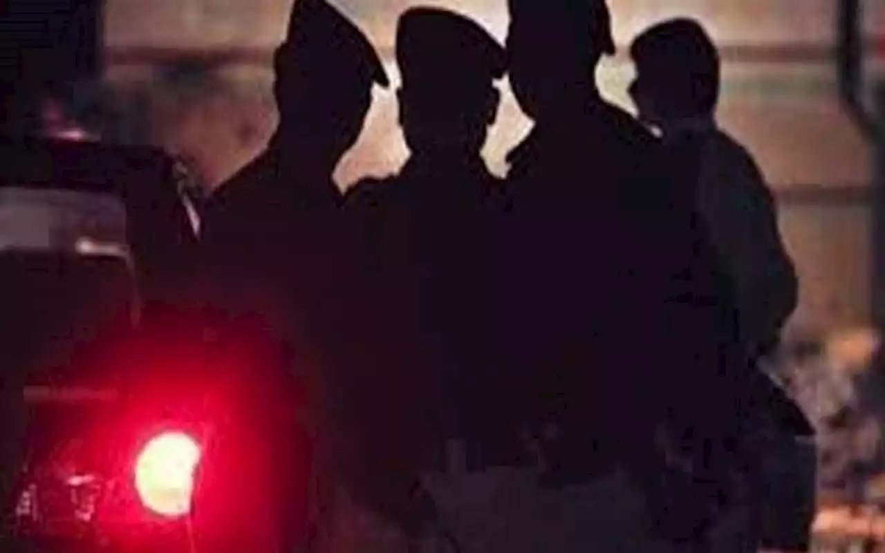پولیس وردی میں ملبوس 3 ڈاکو میاں بیوی سے ملکی و غیر ملکی کرنسی لوٹ کر فرار