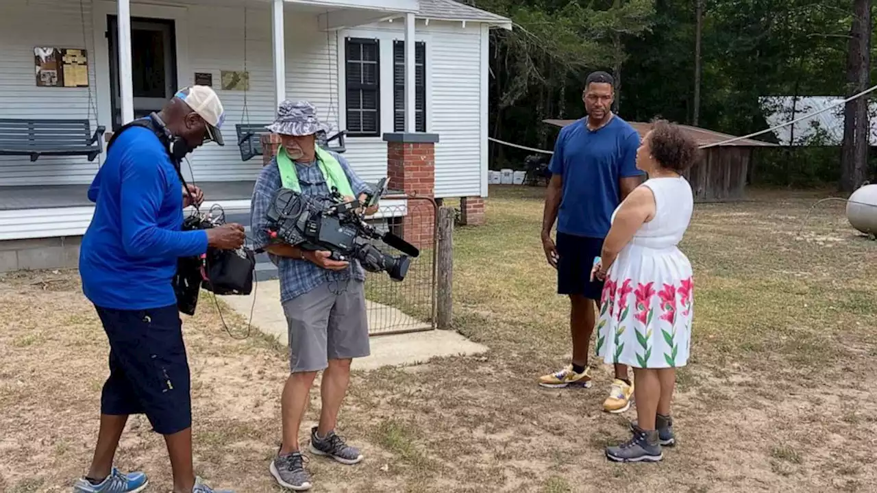 Michael Strahan learns deep-rooted family history of Shankleville, an East Texas freedom colony